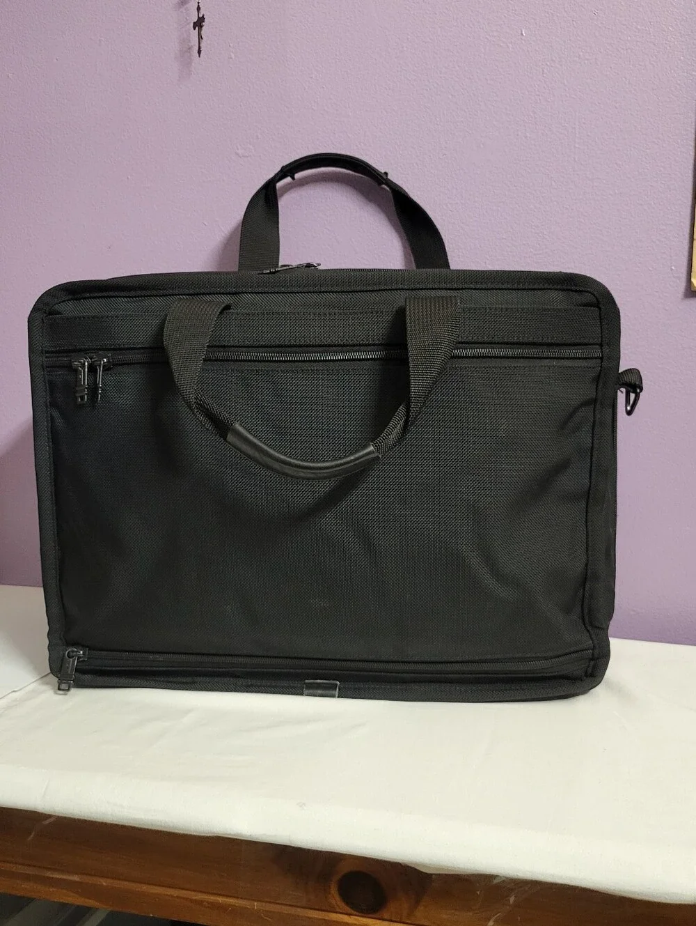 TUMI Alpha Deluxe Shoulder Messenger Bag Multi-Pocket BRIEFCASE Organizer 2621D3